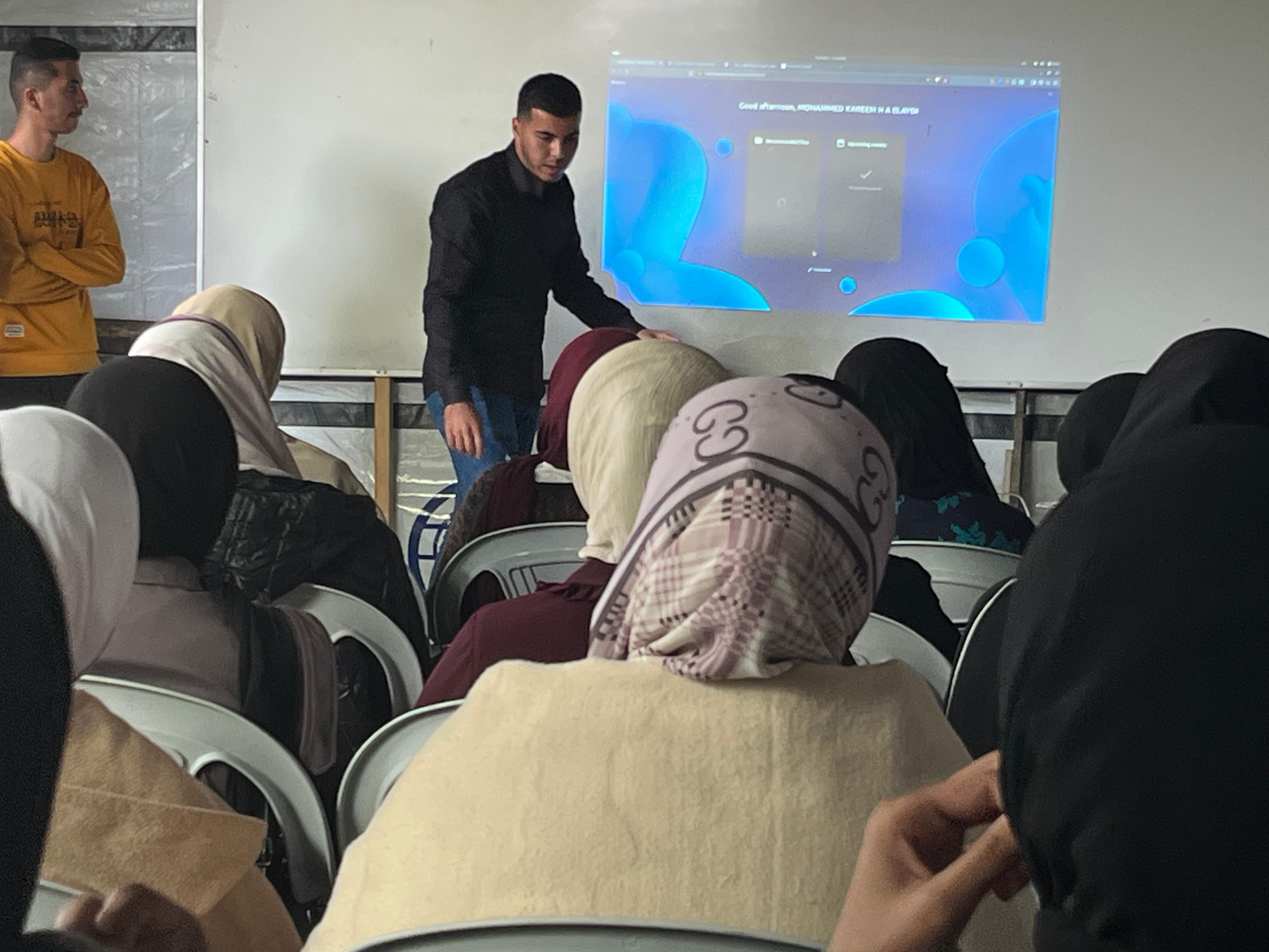 📍 اللقاء التعريفي لمشروع Cloud PC – الجامعة الإسلامية / خانيونس - صورة 6